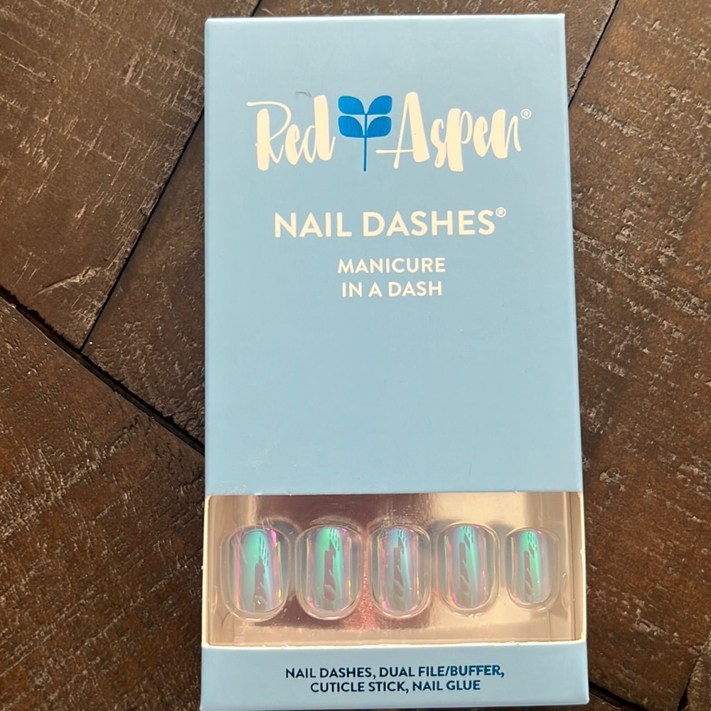 Red Aspen Nails - Beautiful Blue, Donna Marie